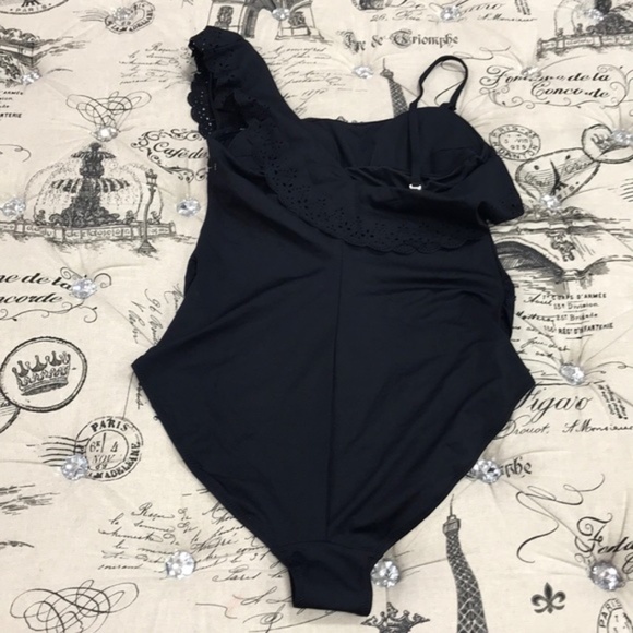 Bloom One-Shoulder One-Piece Maternity Swimsuit - Picture 6 of 9